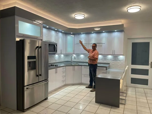 Custom kitchen cabinets